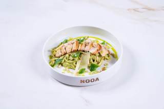 Crme Fraiche Basil Pesto and Grilled Chicken Linguine
